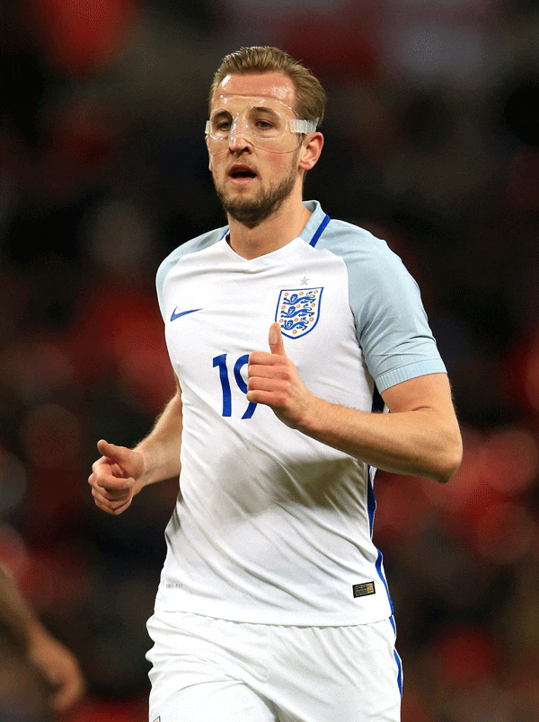 Harry Kane playing for England