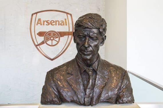 arsene wenger statue