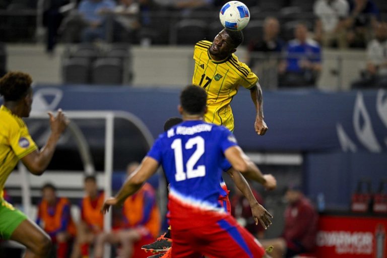 Miles Robinson playing for USMNT against Jamaica