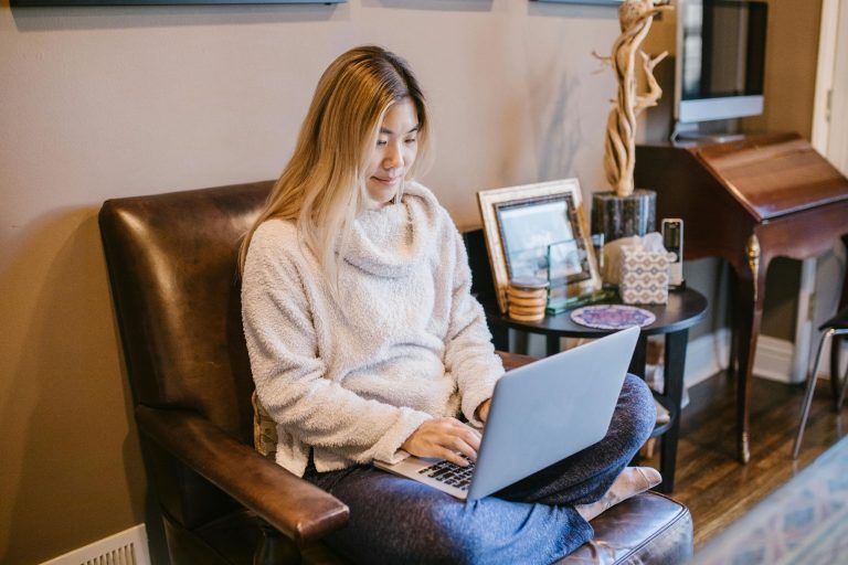 woman with laptop